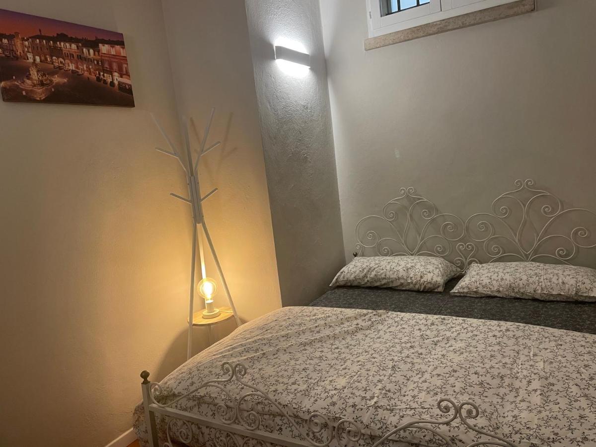 Bilocale Centro Storico Cesena Casa Ludo Apartman Kültér fotó